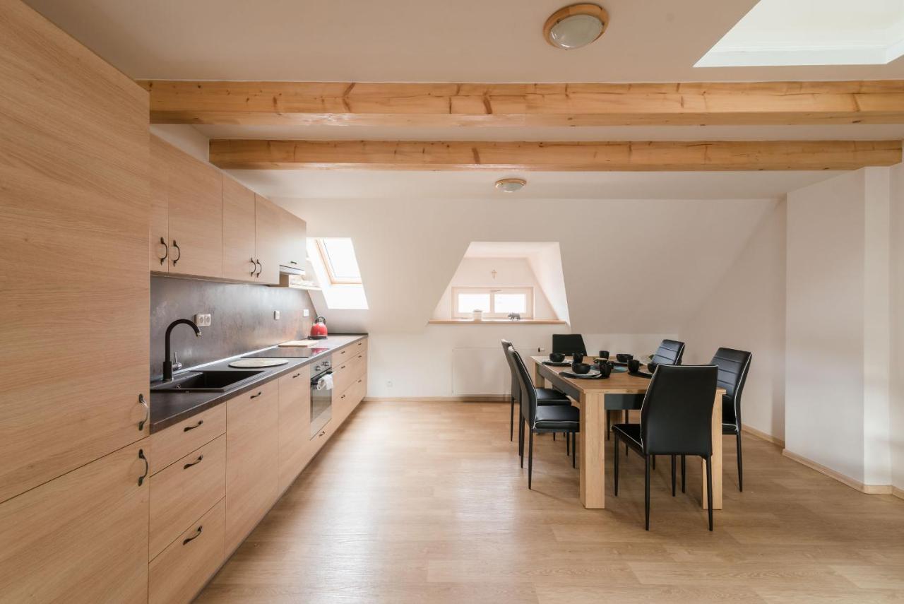 Ayni Apartman Semily Exteriör bild